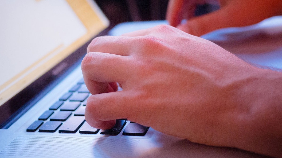 ઘરમાં બેસતા જ સ્માર્ટફોનનું નેટવર્ક? તો આ ટિપ્સ જરૂર ફોલો કરો