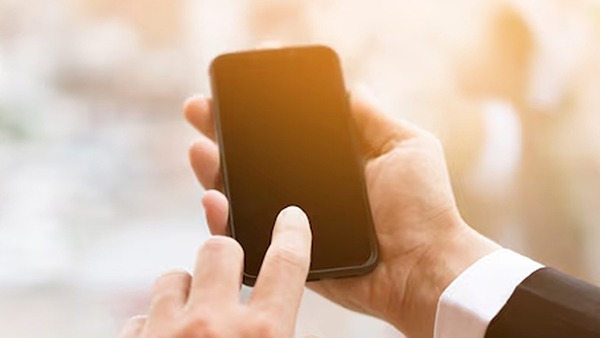 જૂના ફોનથી કંટાળી ગયા છો? આ 5 રીતે કરો કસ્ટમાઈઝ, ફોન થઈ જશે એકદમ નવો