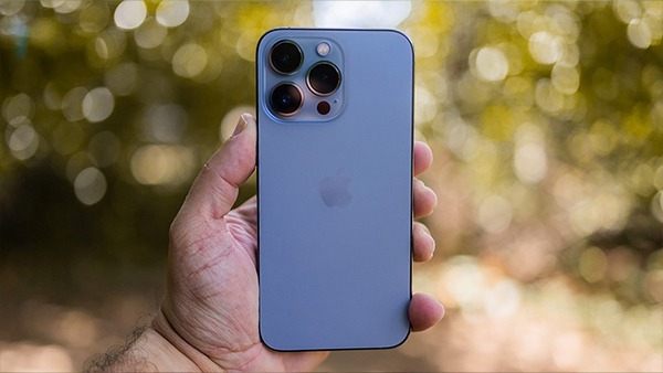 iPhone ખરીદ્યા પછી પહેલા કરો આ પાંચ કામ, નુક્સાનથી બચી જશો