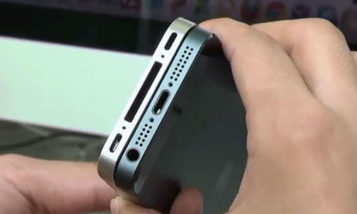 एप्पल के अगले आईफोन 5 में हो सकते हैं ये 5 बेहतरीन फीचर एप्पल के अगले आईफोन 5 में हो सकते हैं ये 5 बेहतरीन फीचर