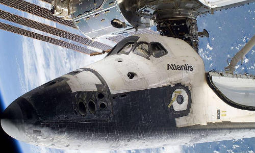 अंतरिक्ष में उपग्रह छोड़ने के दौरान अंटलांटिस