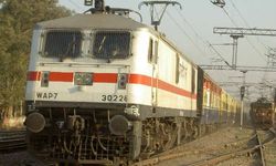 अब स्‍मार्टफोन से मिलेगी रेलवे की जानकारी 