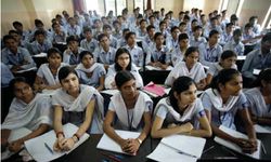 1 लाख 55 हजार स्मार्टफोन फ्री दिए जाएंगे 