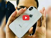 Video: खरीदते ही हाथ से छूटा  iPhone X, फोन और मालिक दोनों की हालत खराब