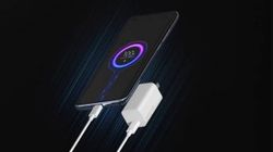 200W के फास्ट चार्जर के साथ आएगा यह स्मार्टफोन, सिर्फ 10 मिनट में बैटरी होगी फुल चार्ज