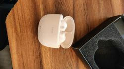 Mivi Duopods F70 Review: बजट कीमत में दमदार बैटरी के साथ अच्छी साउंड क्वालिटी, जानें कैसा है ईयरबड्स