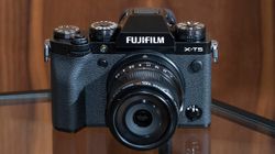 Fujifilm X-T5 Mirrorless Camera भारत में हुआ लॉन्च, कीमत है कम फीचर्स में है बड़ा दम