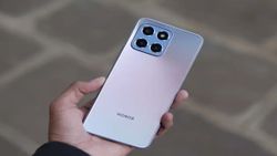 Honor X6a 6GB रैम, 128GB  स्टोरेज और Helio G36 चिप के साथ लॉन्च, जानें कीमत 