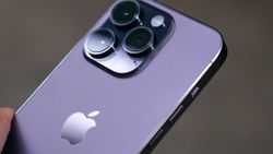 iPhone 15 Pro को लेकर नया खुलासा, पहले से दमदार प्रोसेसर के साथ 15 सीरीज की होगा एंट्री, यहां जानें सबकुछ