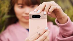 Google pixel 8 के बाद अब Pixel 8a देने जा रहा दस्तक, रेंडर्स लीक, जाने क्या कुछ होगा खास