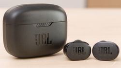 JBL से लेकर OnePlus तक, यहां जानें जुलाई 2024 के बेस्ट नॉइस कैंसिलिंग Earbuds