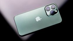 iPhone 17 का बेस मॉडल होगा भारत में तैयार!, चीन से निर्भरता कम करेगा Apple - रिपोर्ट