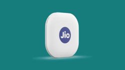मात्र 1499 रुपये की कीमत पर लॉन्च हुआ JioTag Go, Apple के ट्रैकिंग डिवाइस को देगा टक्कर!