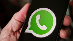 Happy New Year 2026: WhatsApp में आए नए फीचर्स, चैट, कॉल और Status हुए और भी खास