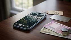 iPhone 17 पर मची लूट, ₹55,000 से कम में खरीदने का आखिरी मौका