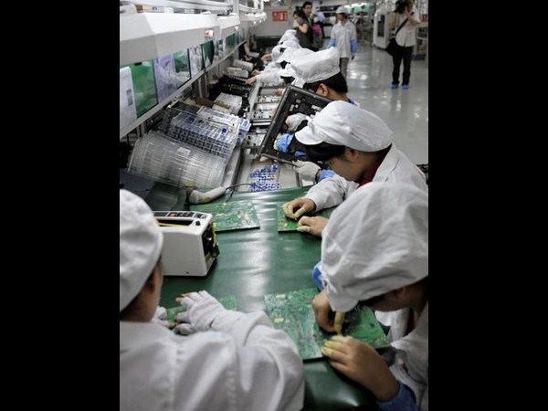 फॉक्‍सकॉन फैक्‍ट्री