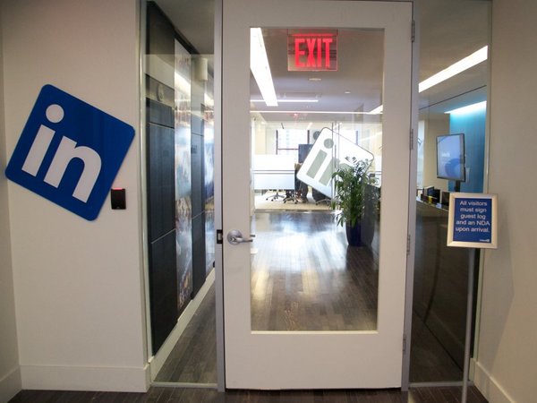 linkedln office pictures