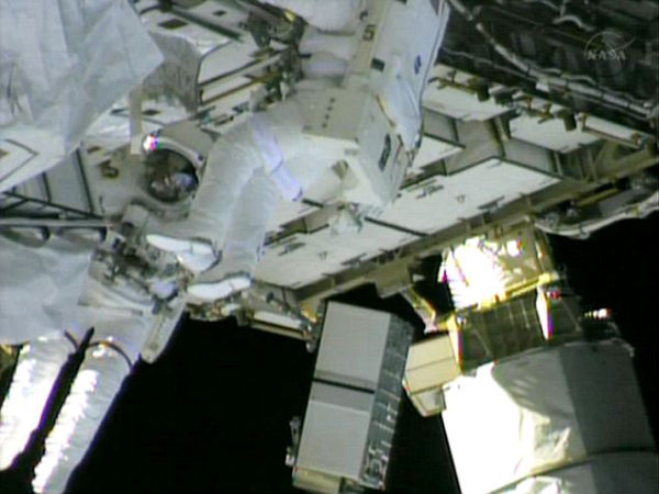 NASA astronauts fix ammonia leak