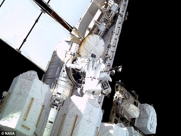 NASA astronauts fix ammonia leak