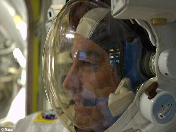 NASA astronauts fix ammonia leak