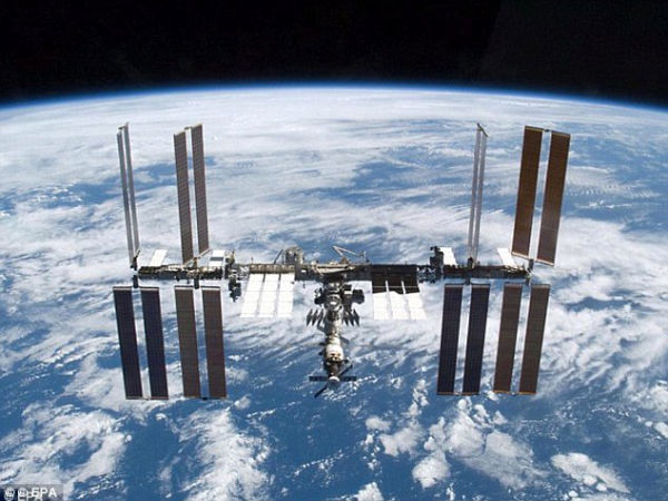 NASA astronauts fix ammonia leak