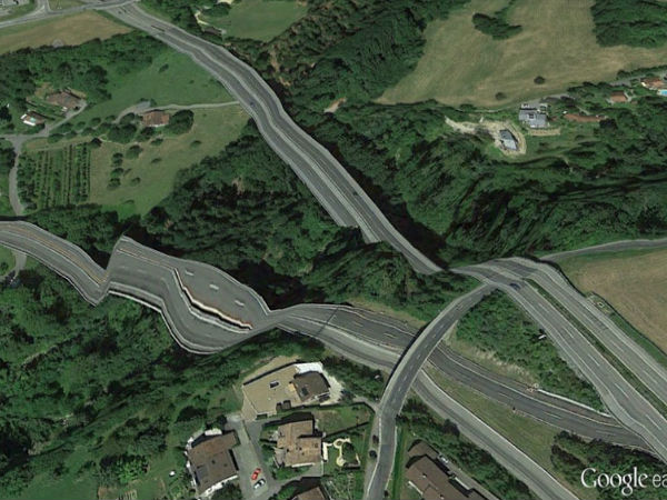 Google Earth satellite pictures 