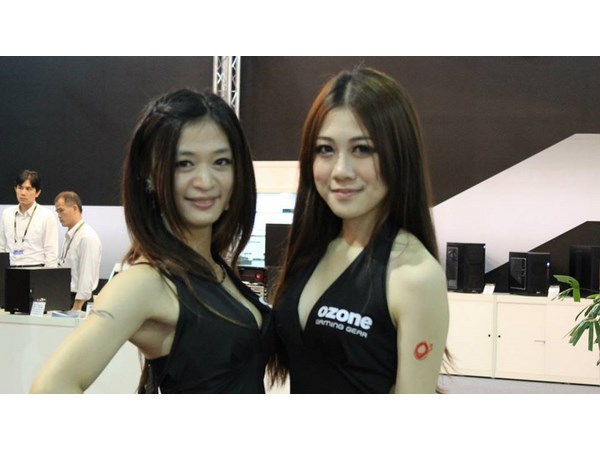 Computex 2013 Bhooth Babes