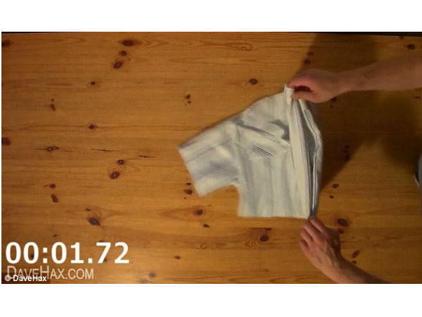 Fold shirts 2 second 