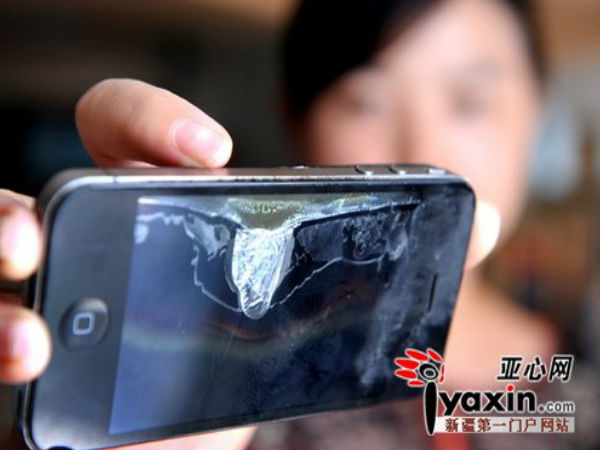 आईफोन ब्‍लास्‍ट के बाद का हाल 