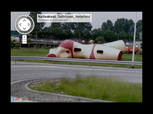 Google Street View funny pictures. 