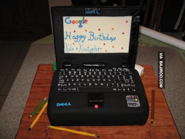 Amazing laptop themed cakes 