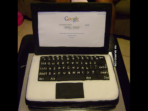 Amazing laptop themed cakes 