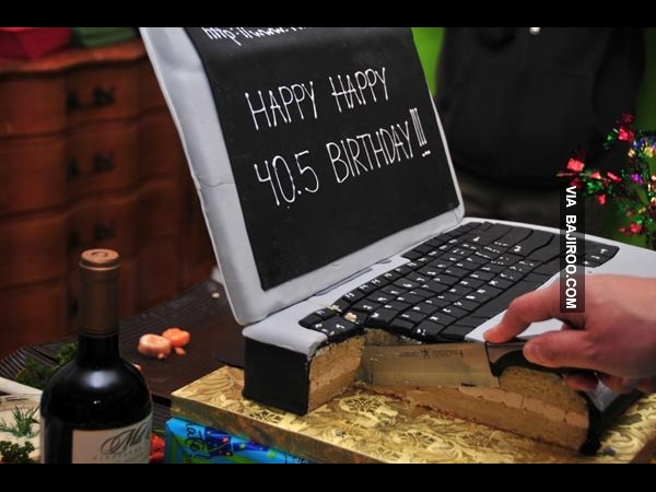 Amazing laptop themed cakes 