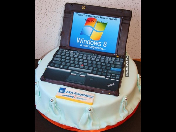 Amazing laptop themed cakes 
