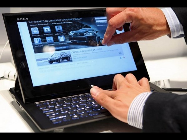 Sony Slider Hybrid PC tablet 
