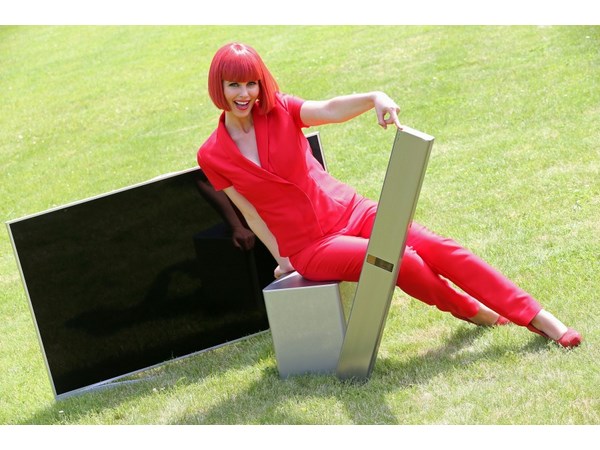 Samsung Electronics Soundbar HW-F751, Bluetooth Speaker DA-F60, 75“ LED-TV UE75F8090