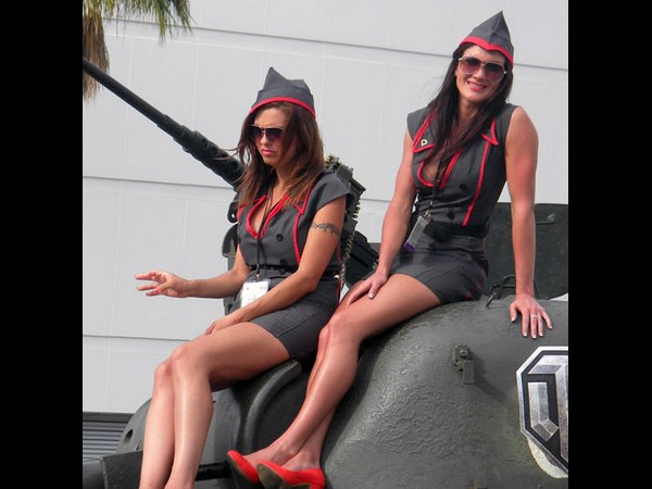  ई 3 2013 गेमिंग शो की कुछ झलकियां 