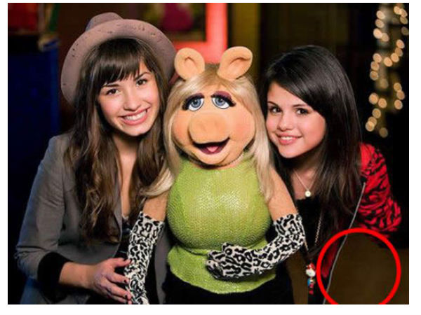 Horrible Photoshop Mistakes 