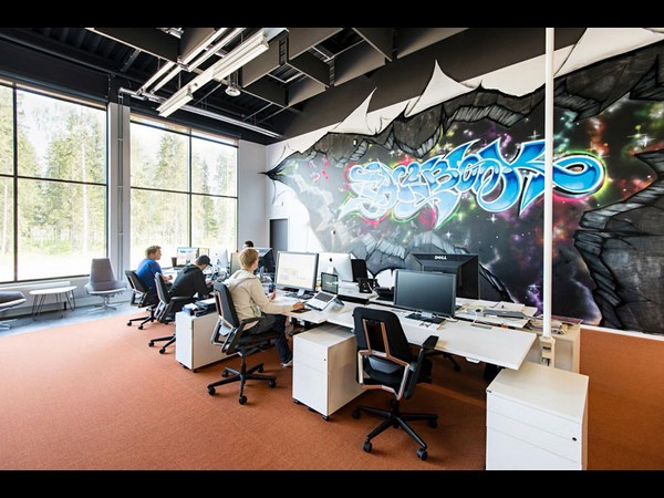  Facebook’s Data Center