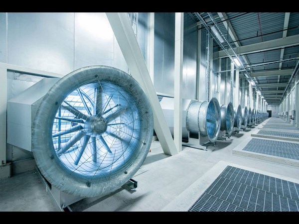  Facebook’s Data Center 