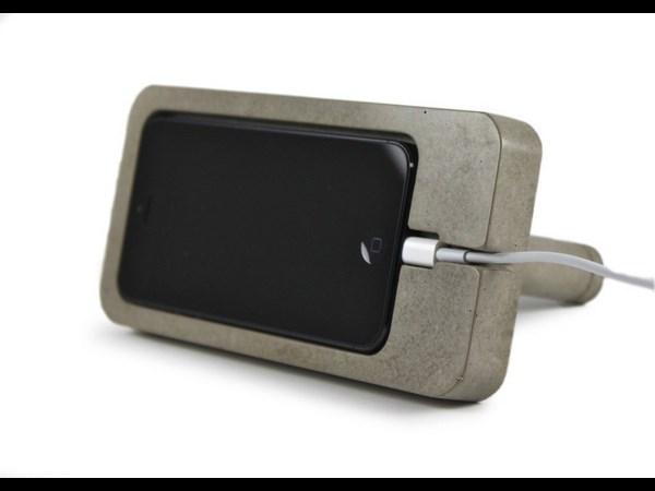 Concrete iPhone 5 Dock