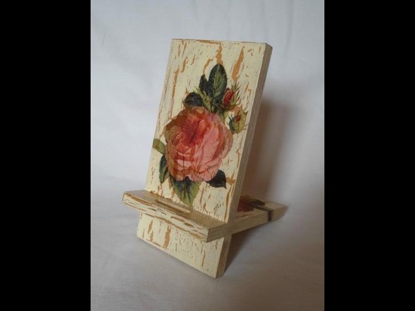 Decoupage iPhone Dock