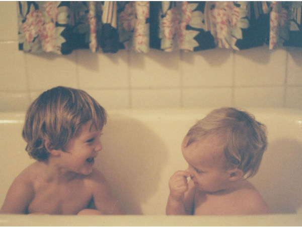 ज्‍वाय द्वारा तैयार किया गया कैलेंडर 