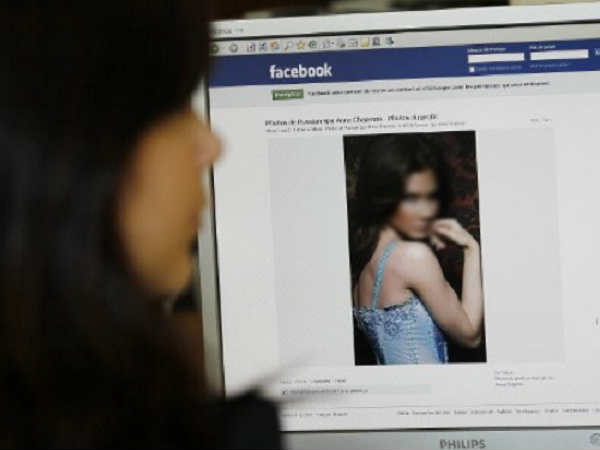  83% Prostitutes using facebook 