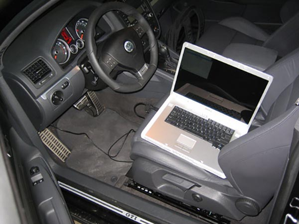 Laptop in car 