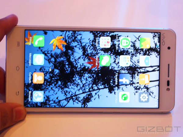 आयुष्मान ने लांच किया एक्स 5 मैक्स स्‍मार्टफोन 