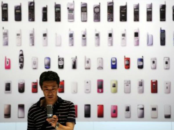 use different phone use different phone