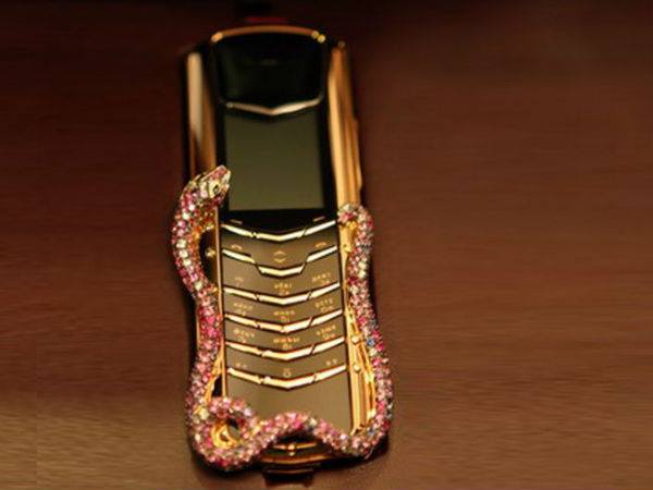 Vertu Signature Cobtra 