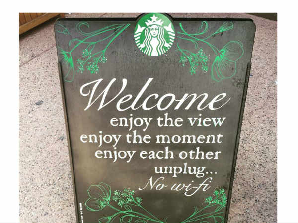 अजीब-गरीब wifi साइन बोर्ड्स!