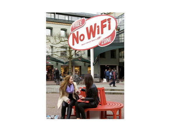 अजीब-गरीब wifi साइन बोर्ड्स!